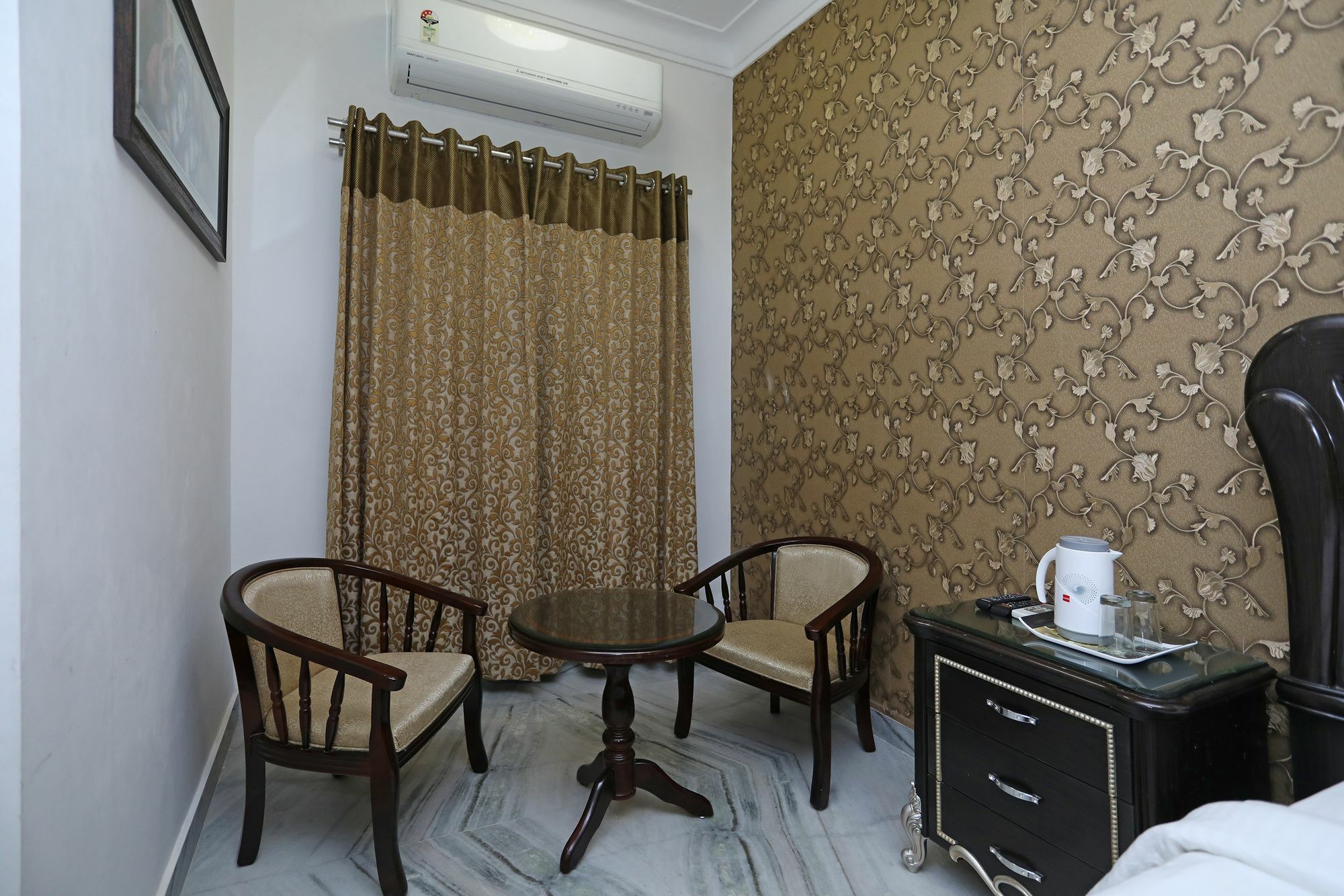 Oyo Home Heritage Near City Palace Udaipur Eksteriør billede